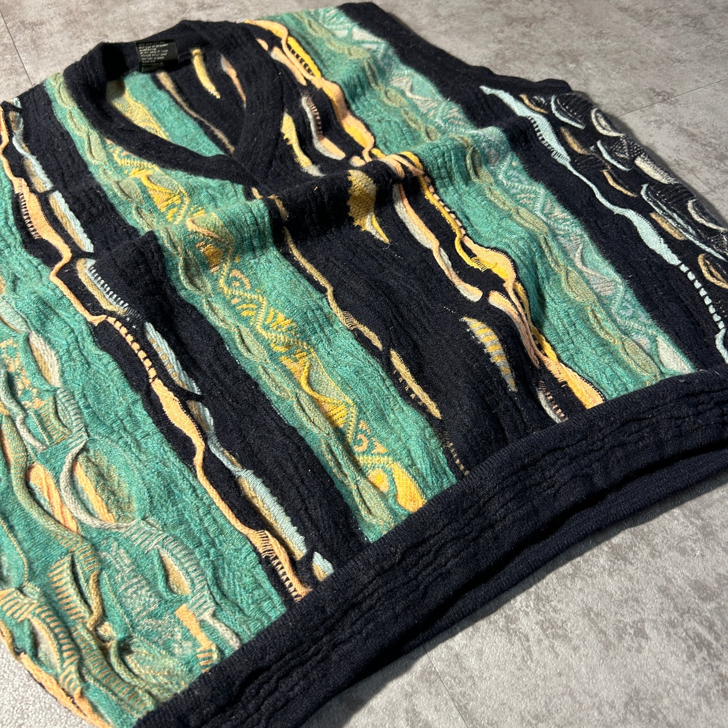 2000s COOGI 3D Knit Vest, Made in Australia, Size M, 100% Cashmere