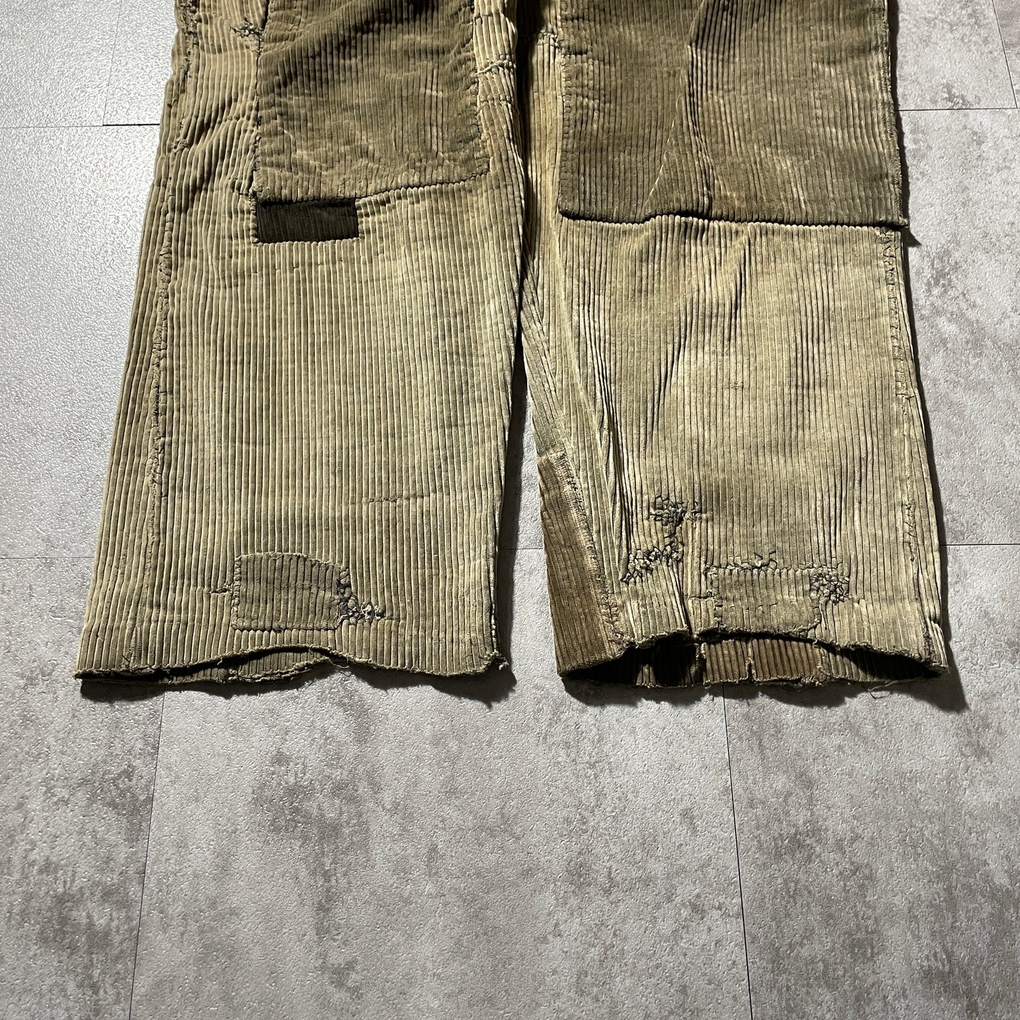 20s-30s Farmers Wide Ribbed Corduroy Brown with Needle Cinch Back, Size 32