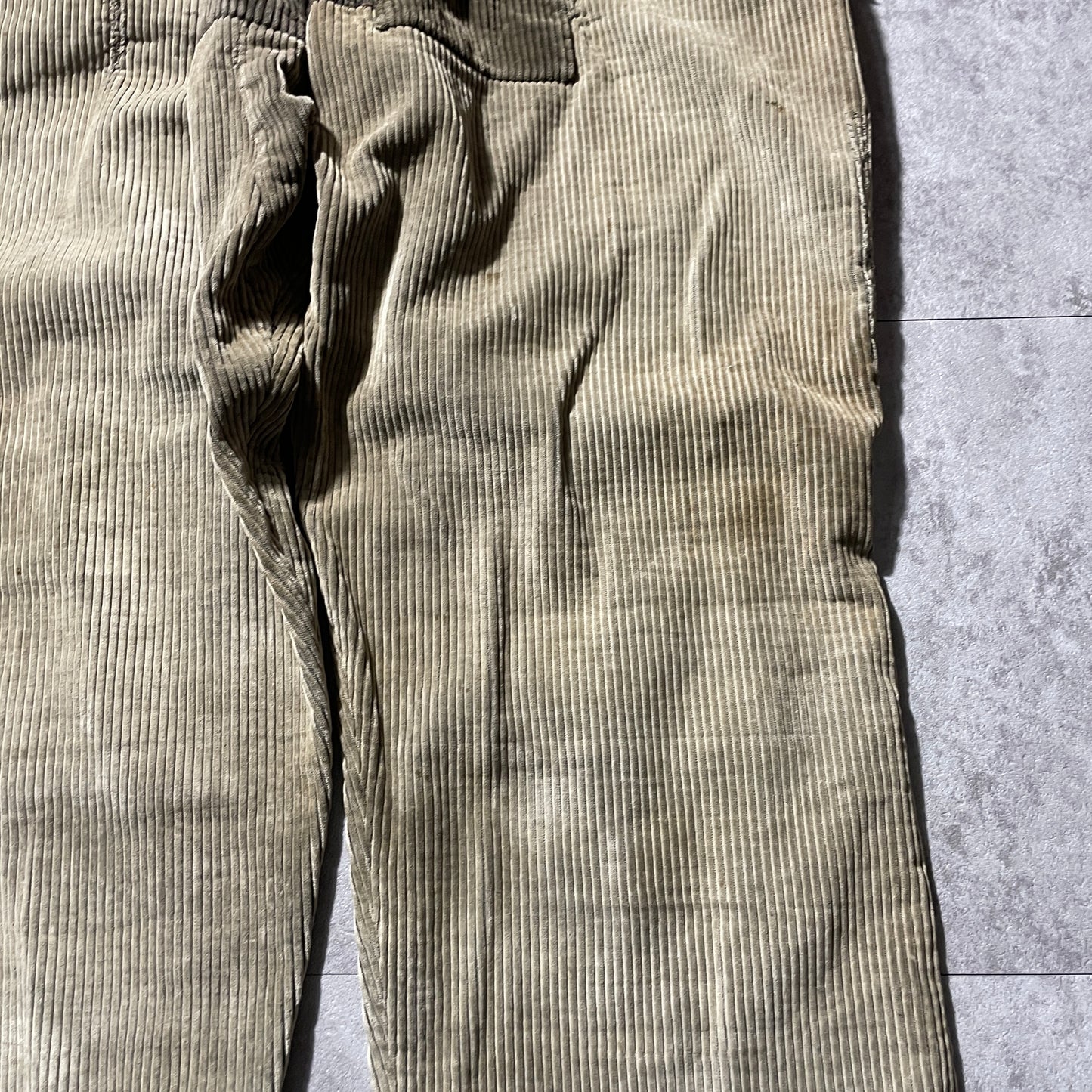 20s-30s Farmers Wide Ribbed Corduroy Brown with Needle Cinch Back, Size 32