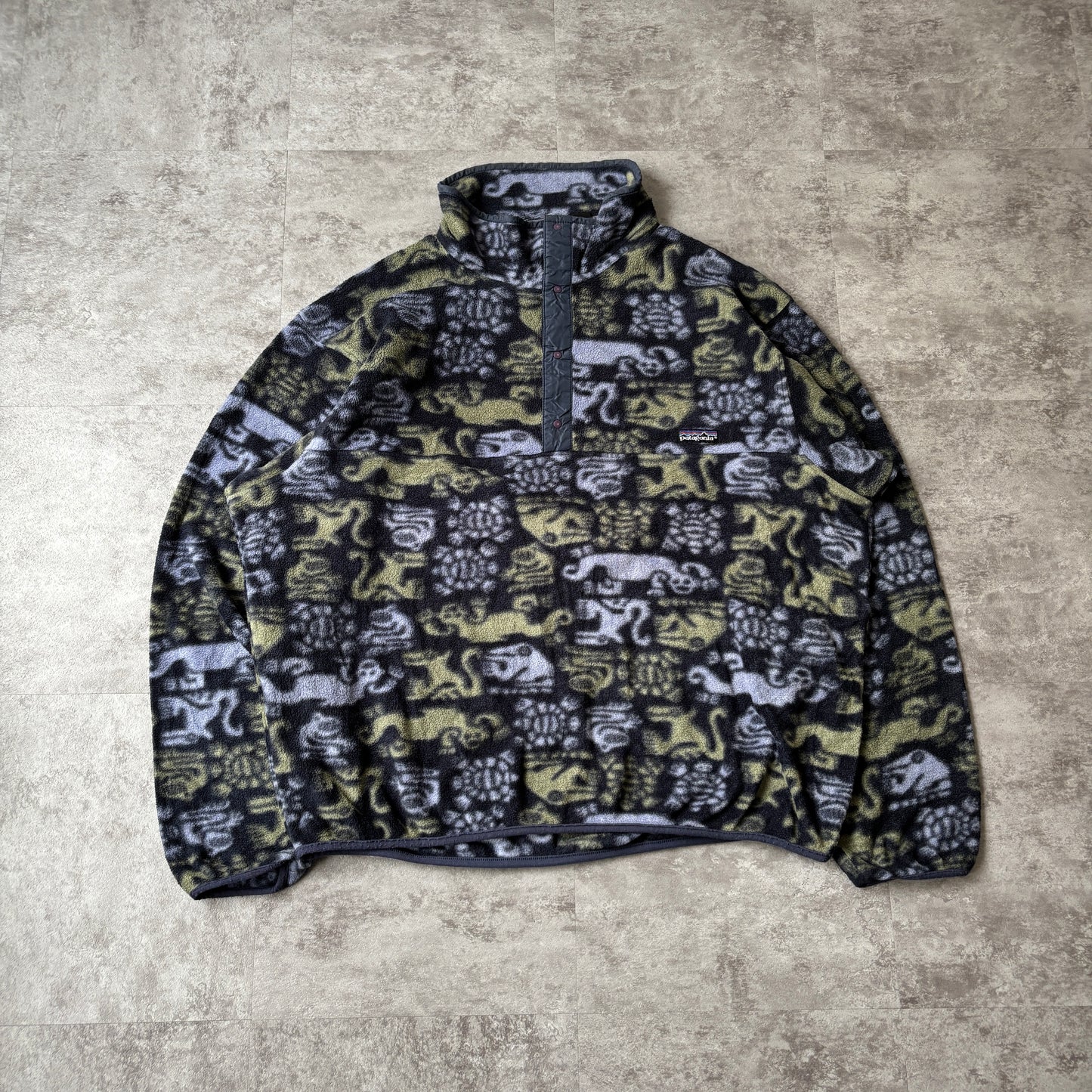 90s patagonia snap-t creature camo XL
