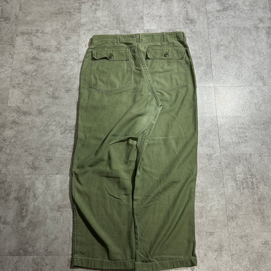 70s US Army OG107 Baker Pants, Size 33x31 (W35, L27)
