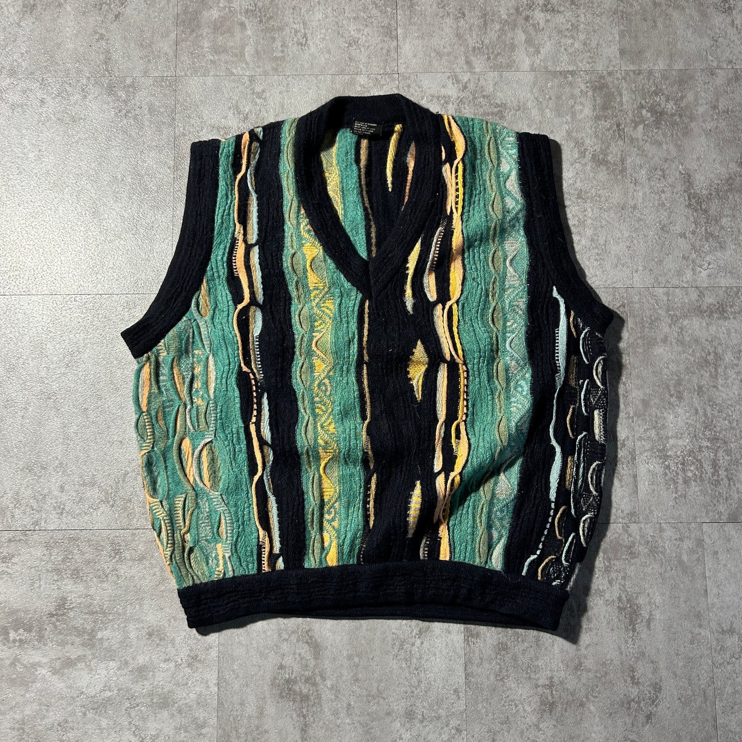 2000s COOGI 3D Knit Vest, Made in Australia, Size M, 100% Cashmere