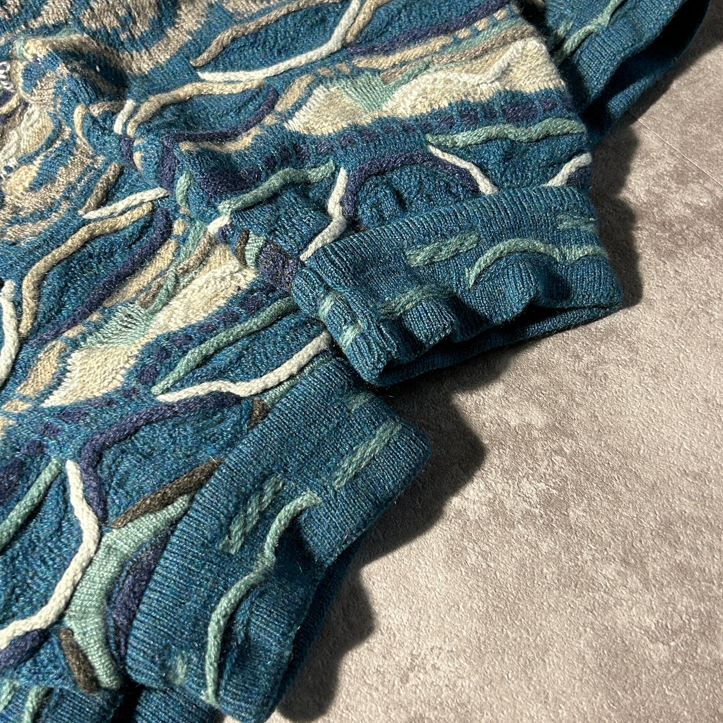 00-90s COOGI 3D Knit Cardigan, Made in Australia, Size M, 100% Cashmere